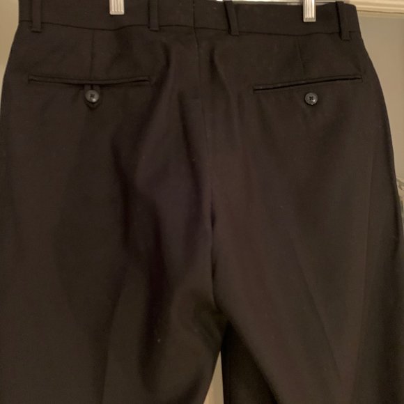 Classic 3-button Black Men's Suit - Picture 7 of 15